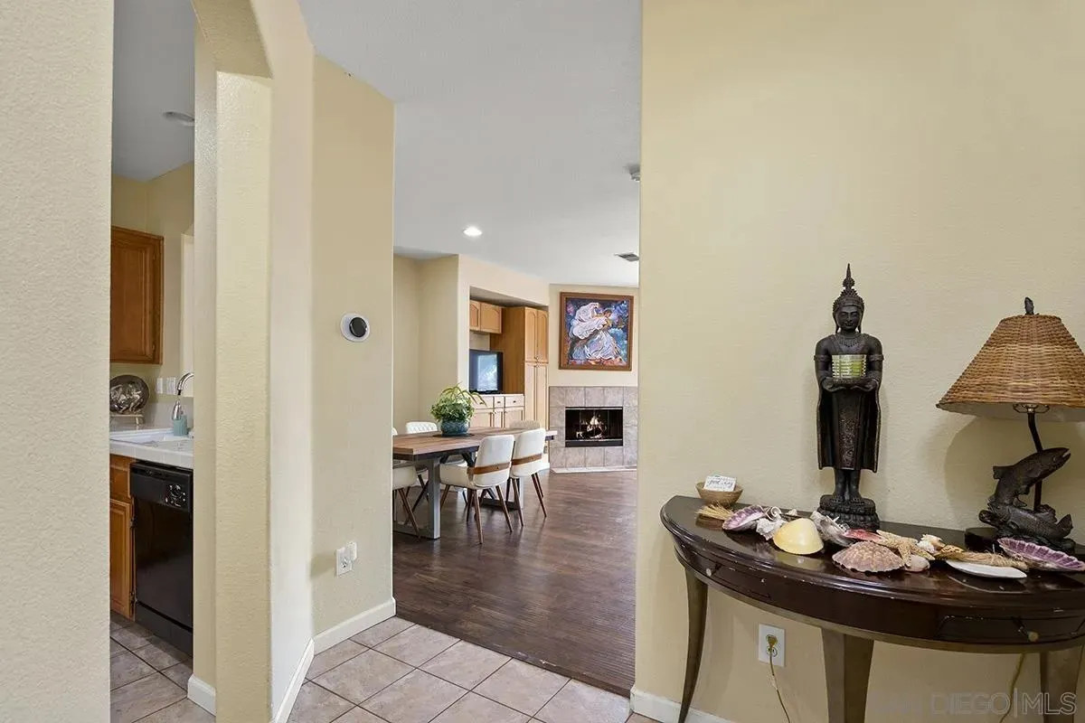 Chula Vista, California 91913, United States, 3 Bedrooms Bedrooms, ,3 BathroomsBathrooms,Residential,Active,218998