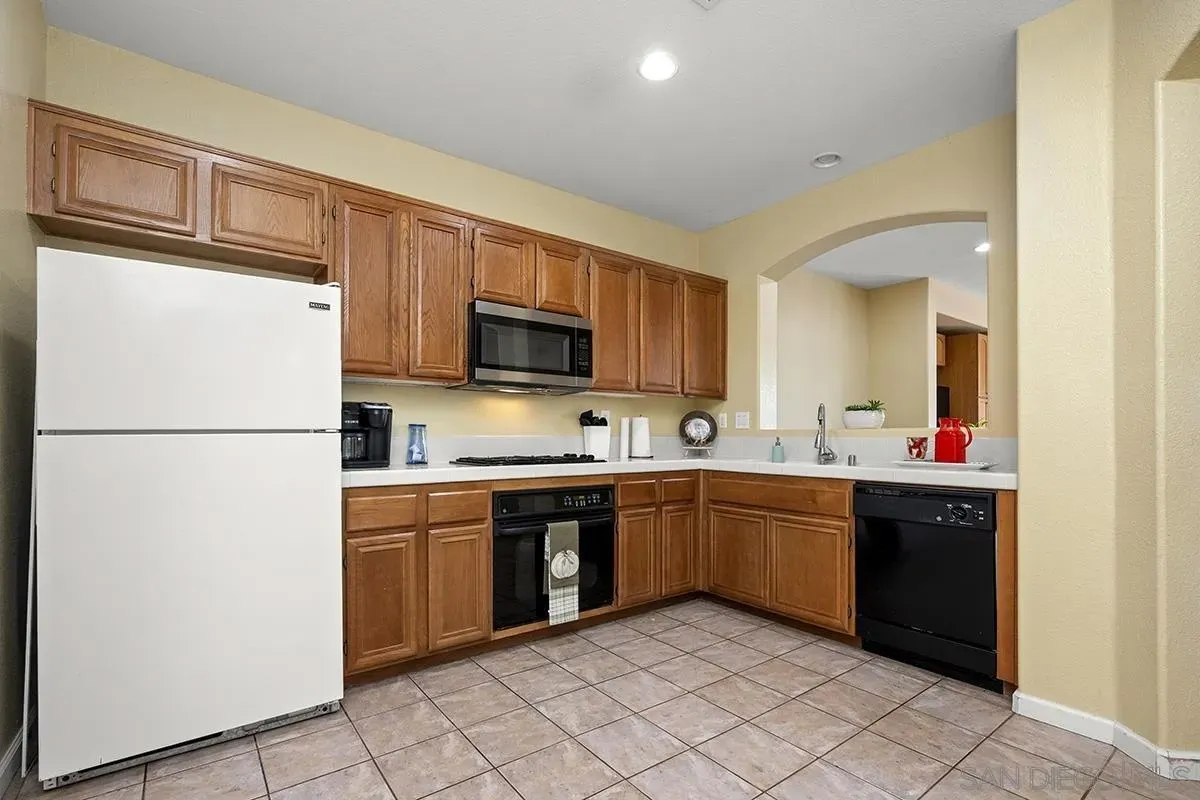 Chula Vista, California 91913, United States, 3 Bedrooms Bedrooms, ,3 BathroomsBathrooms,Residential,Active,218998