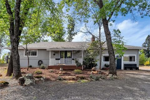 Photo of 5805 Gradley Ln, Paradise, CA 95969 (MLS # SN26054372)