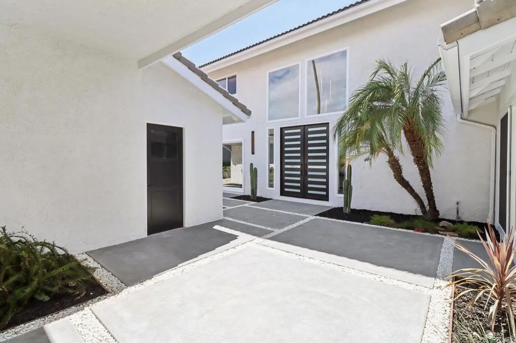 6330 Wenrich Drive