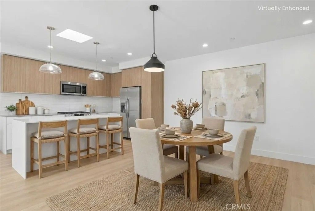 Photo of 12078 Guerin Street #305, Studio City, CA 91604 (MLS # SR26022322)