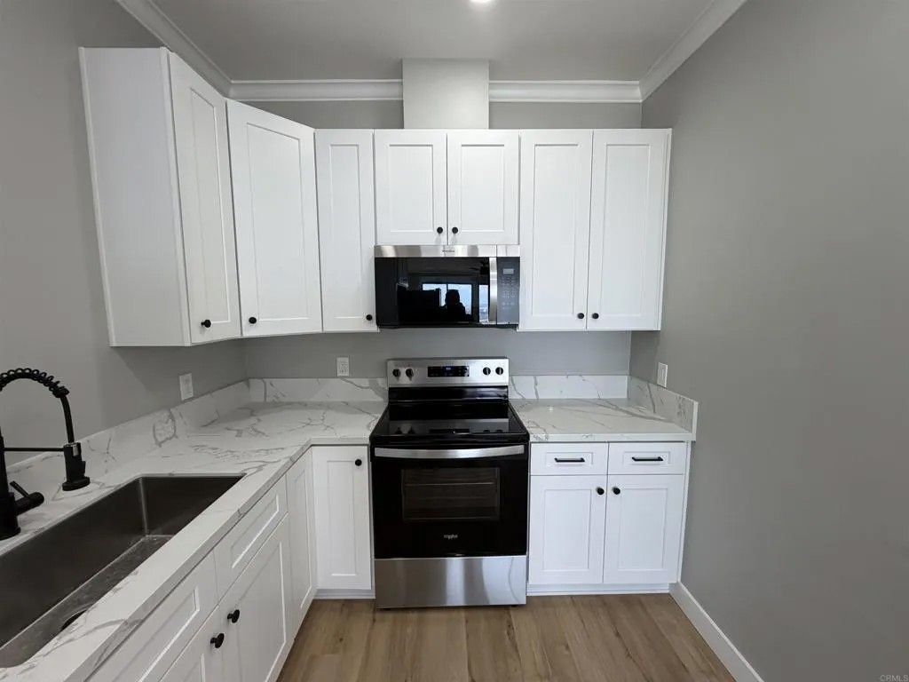 Photo of 2410 Albatross Street #12, San Diego, CA 92101 (MLS # NDP2604367)