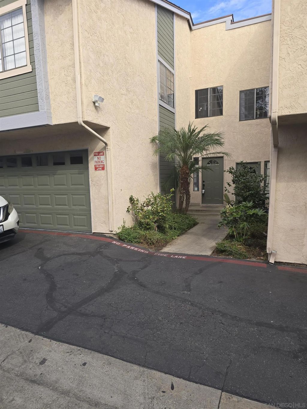 Photo of 1225 N Broadway #14, Escondido, CA 92026 (MLS # 250044137)