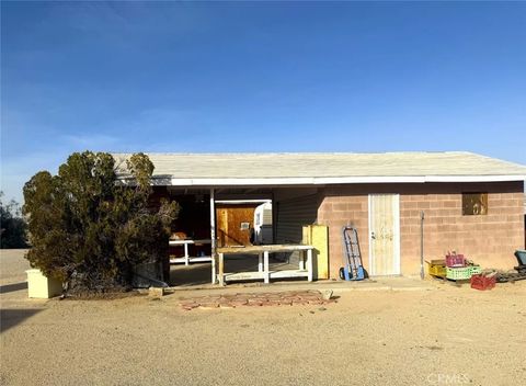 Photo of 72816 Old Chisholm, 29 Palms, CA 92277 (MLS # OC25279172)