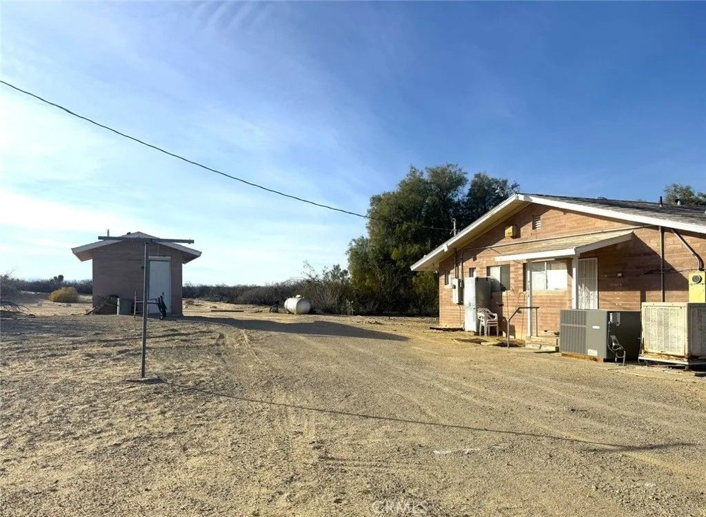Photo of 72816 Old Chisholm, 29 Palms, CA 92277 (MLS # OC25279172)