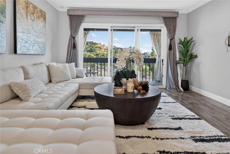 2940 N Verdugo Road 322