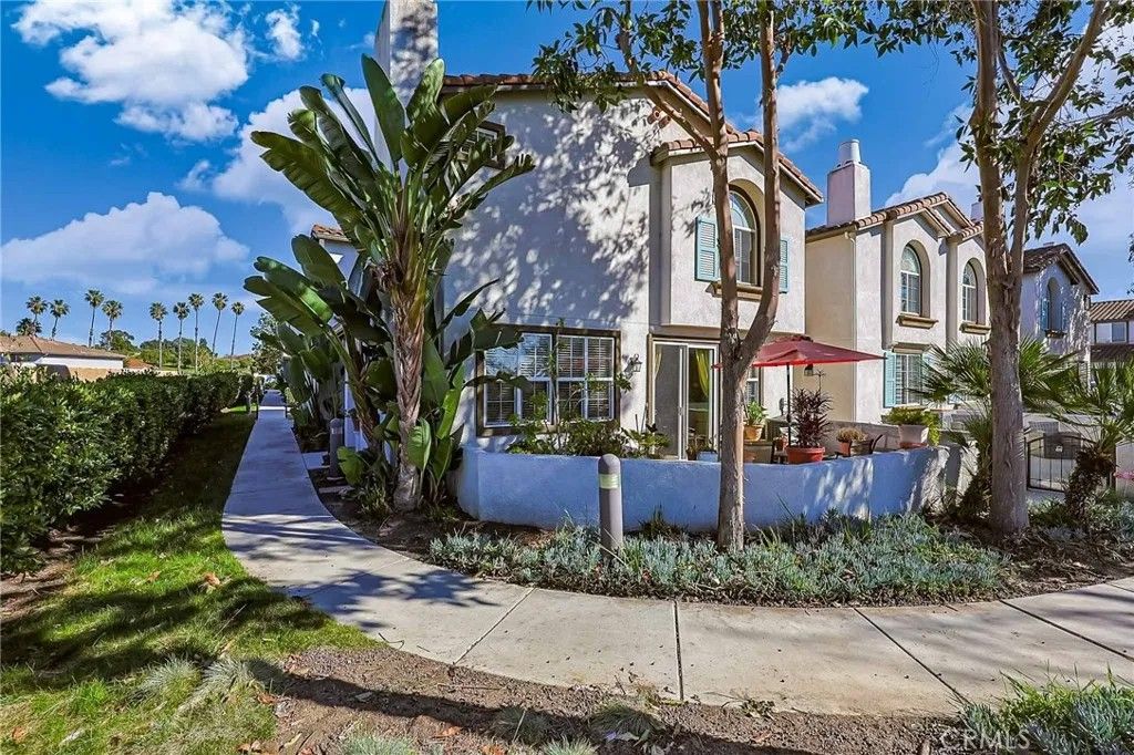 Photo of 310 Sunset Way #5, Oceanside, CA 92058 (MLS # SW26043564)