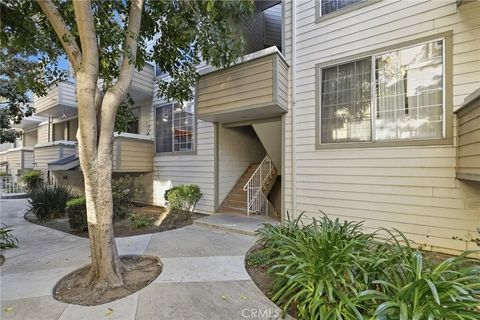 Photo of 11150 Glenoaks Boulevard #43, Pacoima, CA 91331 (MLS # SR26083392)