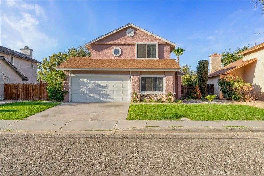 Photo of 533 E Jackman, Lancaster, CA 93535 (MLS # CV25281336)