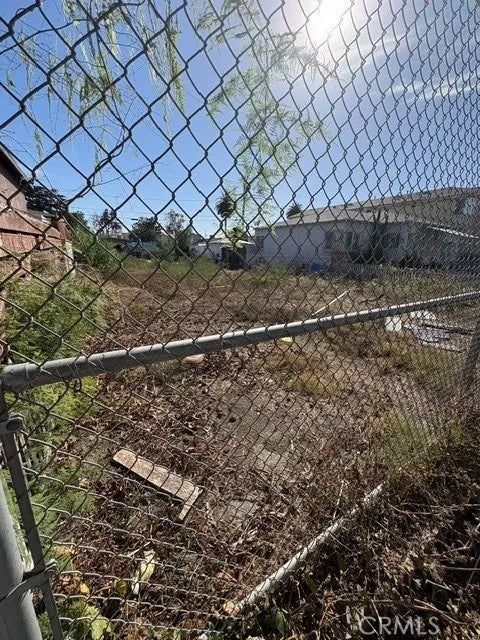 Photo of 854 E 87th Pl, Los Angeles, CA 90002 (MLS # SB26224166)