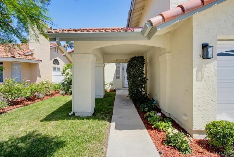 3444 Meadow View Drive