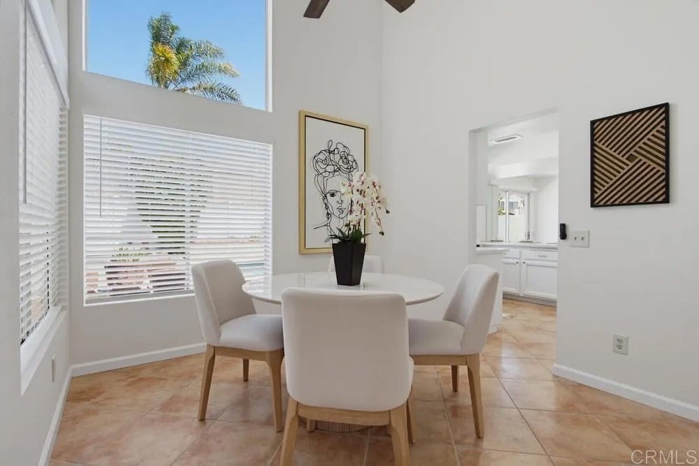 3444 Meadow View Drive