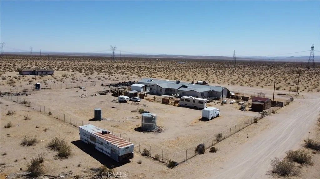 Photo of 25330 Vancouver Avenue, Adelanto, CA 92301 (MLS # CV26030475)