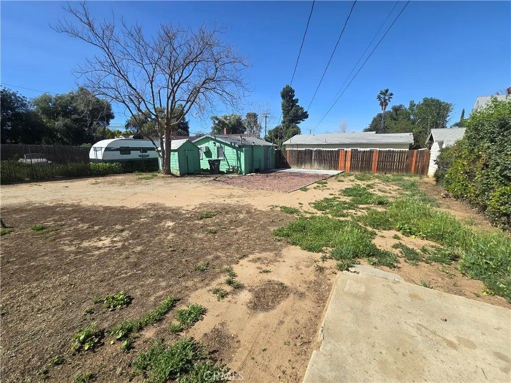 Photo of 814 Edgar Ave, Beaumont, CA 92223 (MLS # IG26056618)