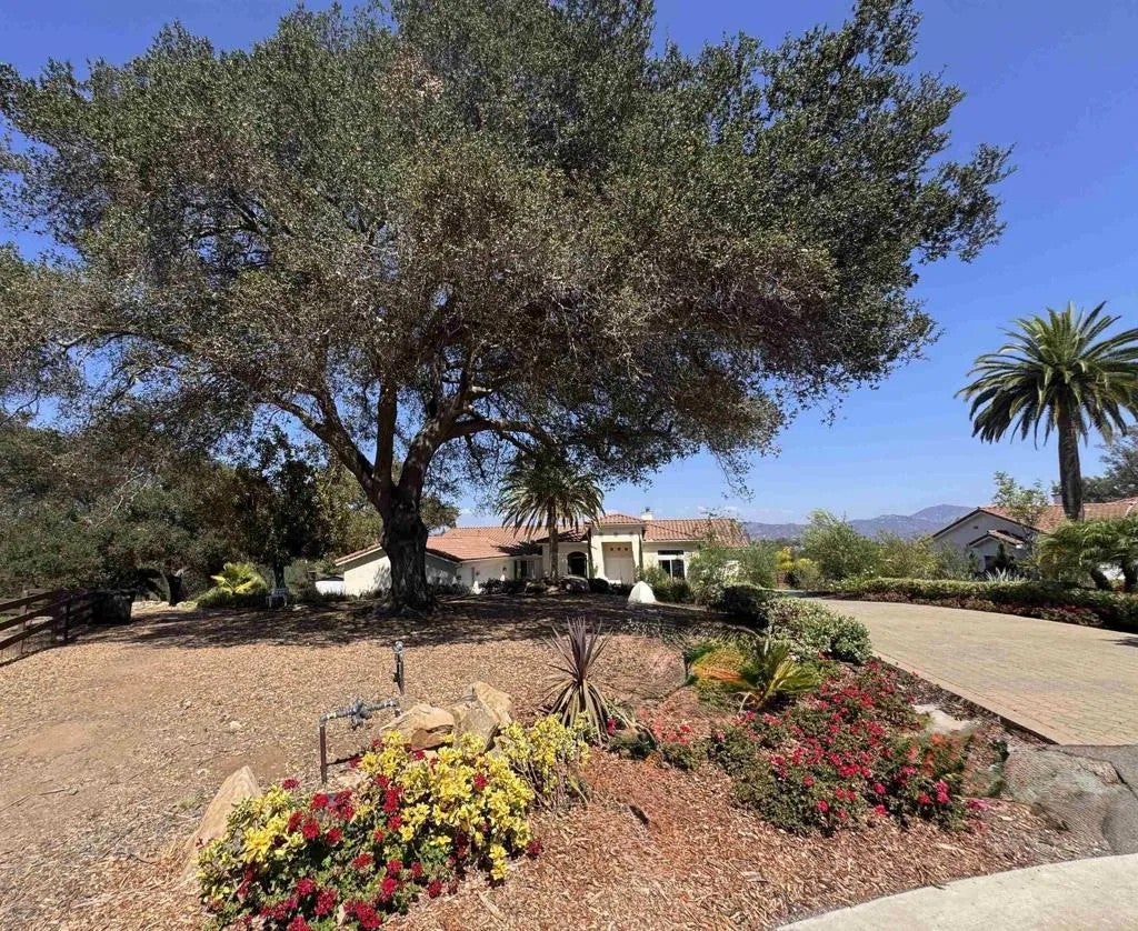 Photo of 1011 Jimlojan RD, Escondido, CA 92029 (MLS # NDP2607482)