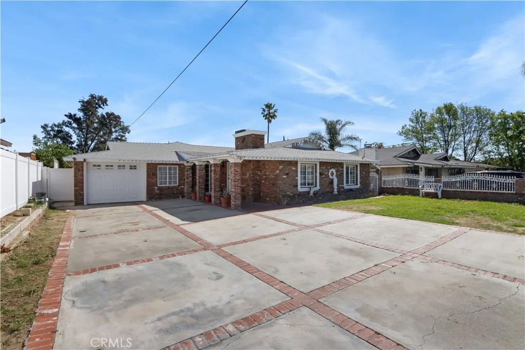 9257 Palmetto