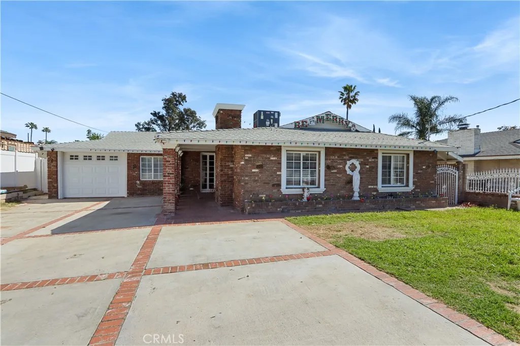 9257 Palmetto