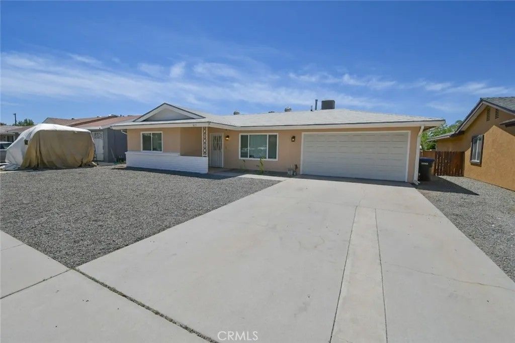 Photo of 815 Coral Avenue, Hemet, CA 92543 (MLS # SW26109028)