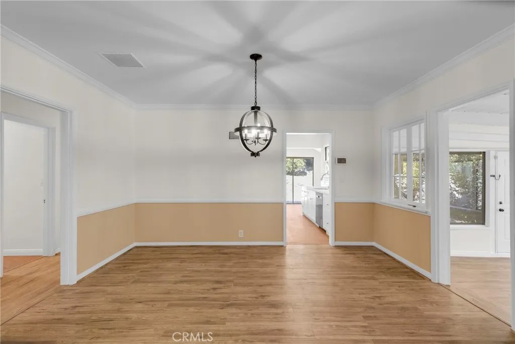 2151 N Altadena