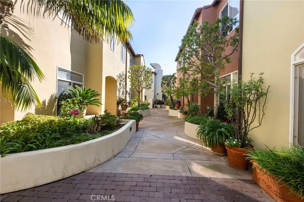328 5th street