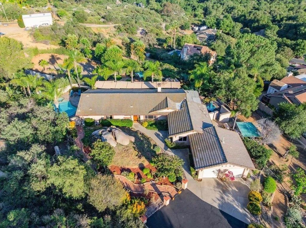 Photo of 16355 Whispering Oaks Drive, Ramona, CA 92065 (MLS # NDP2603422)