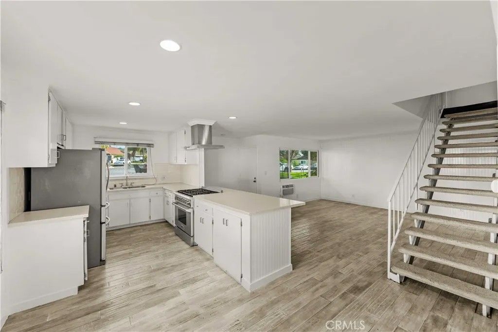 Photo of 5593 Pioneer Blvd, Whittier, CA 90601 (MLS # DW26031268)