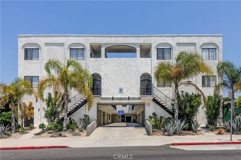 501 Hyde Park