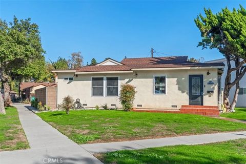 Photo of 4769 E Malta St, Long Beach, CA 90815 (MLS # OC25260998)