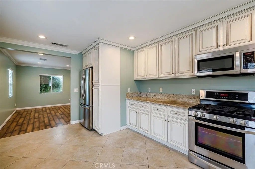 Photo of 4573 W 167th St, Lawndale, CA 90260 (MLS # SB26001390)