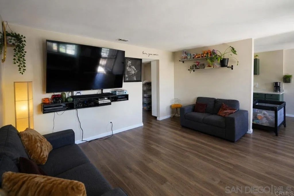4658 Calle Del Palo