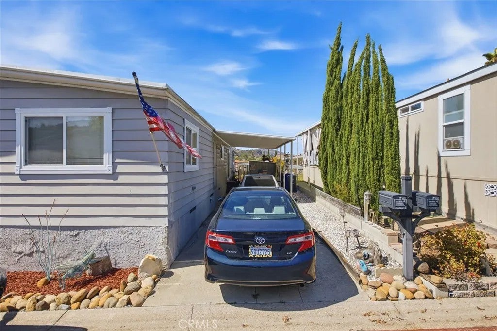 Photo of 13114 Alpine DR, Poway, CA 92064 (MLS # SW26172068)