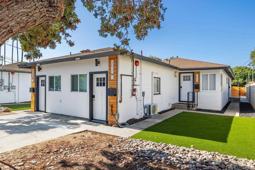 Photo of 1012-14 15Th St, San Diego, CA 92154 (MLS # 250043820)