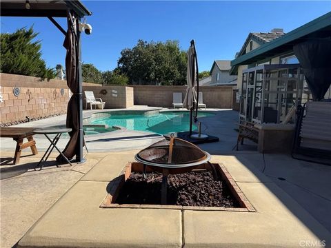 Tiny photo for 3137 Peachwood Dr, Lancaster, CA 93536 (MLS # SR25242918)