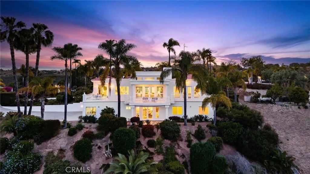 Photo of 4462 Fallsbrae Road, Fallbrook, CA 92028 (MLS # SW25109680)