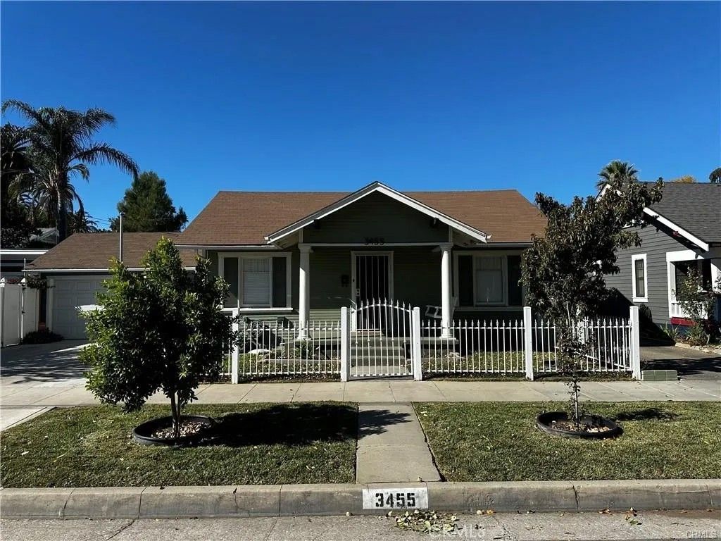 Photo of 3455 Locust Street, Riverside, CA 92501 (MLS # IV26035619)