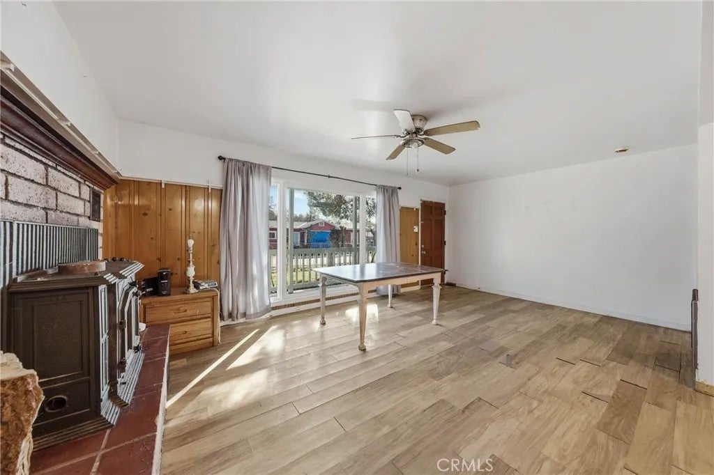 3995 Mullen Avenue
