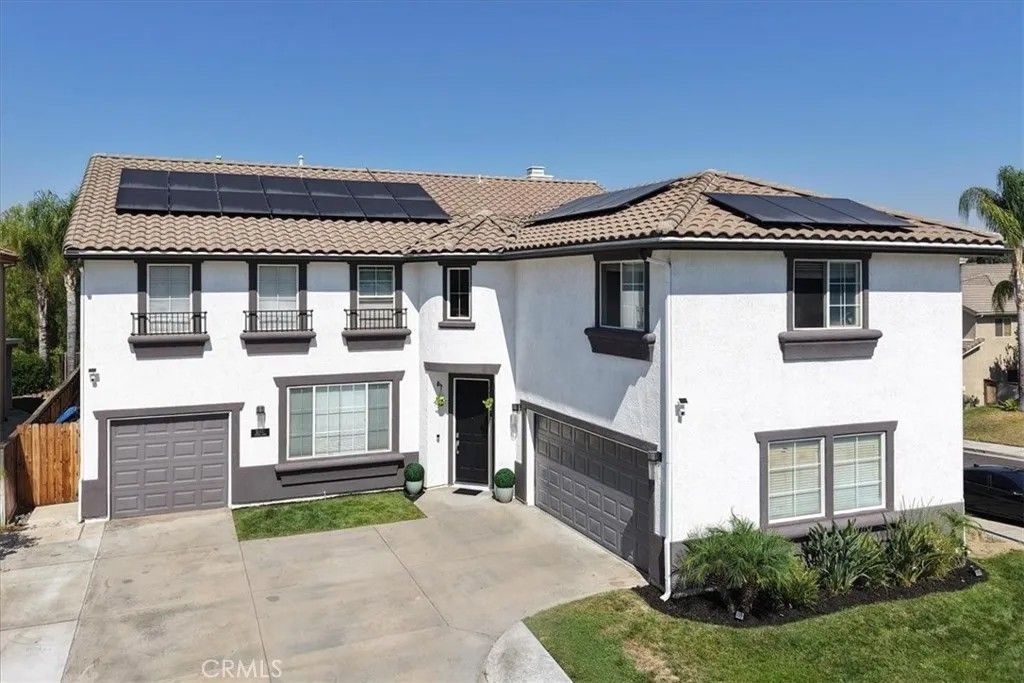 Photo of 25933 Schafer Drive, Murrieta, CA 92563 (MLS # SW25181764)