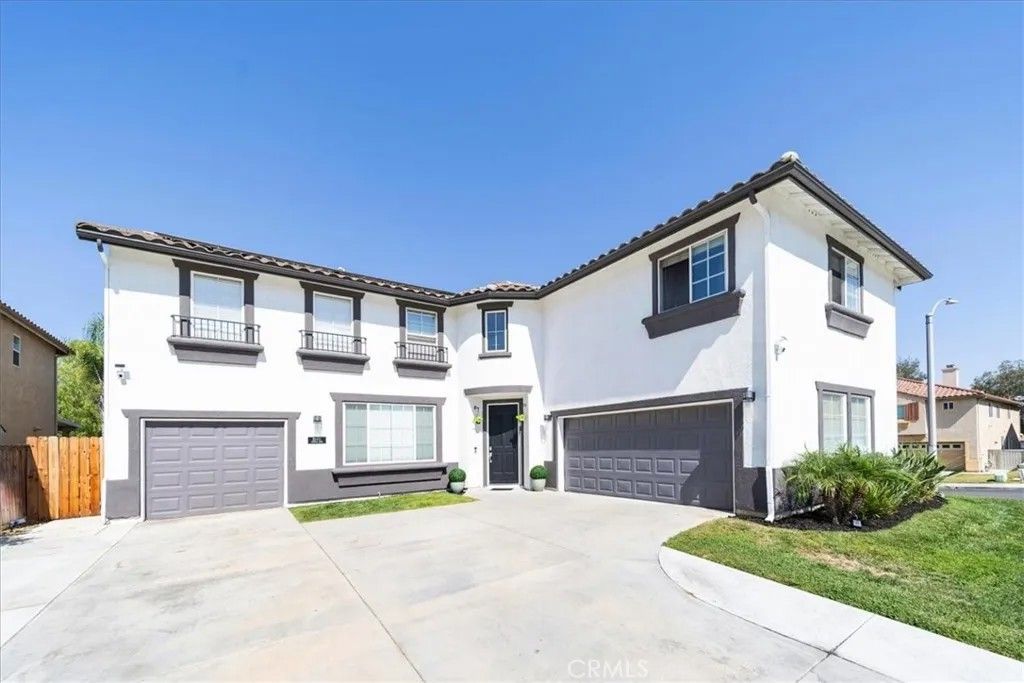 Photo of 25933 Schafer Drive, Murrieta, CA 92563 (MLS # SW25181764)