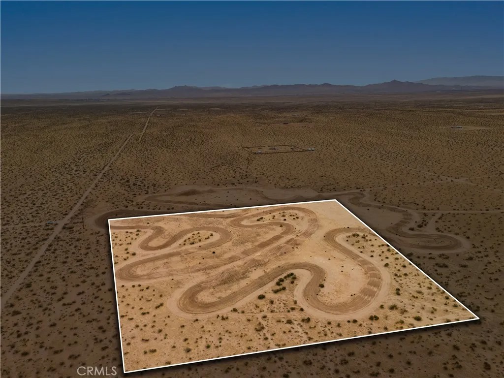 4625813 Drifting Sands