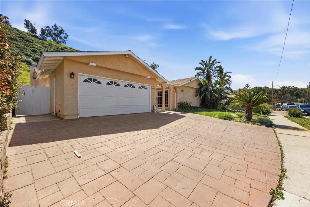 Photo of 2958 Rosette St, Simi Valley, CA 93065 (MLS # GD26055571)