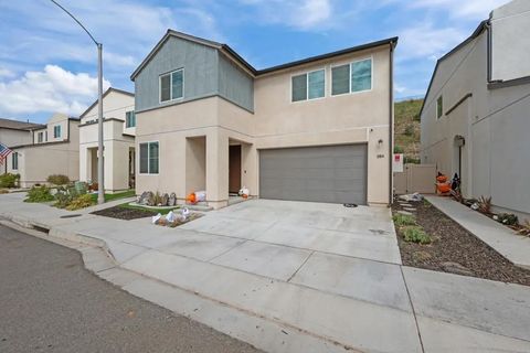 Photo of 264 Hass Lane, Fallbrook, CA 92028 (MLS # NDP2509857)