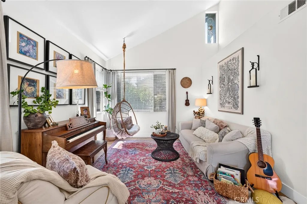 1754 Stratford
