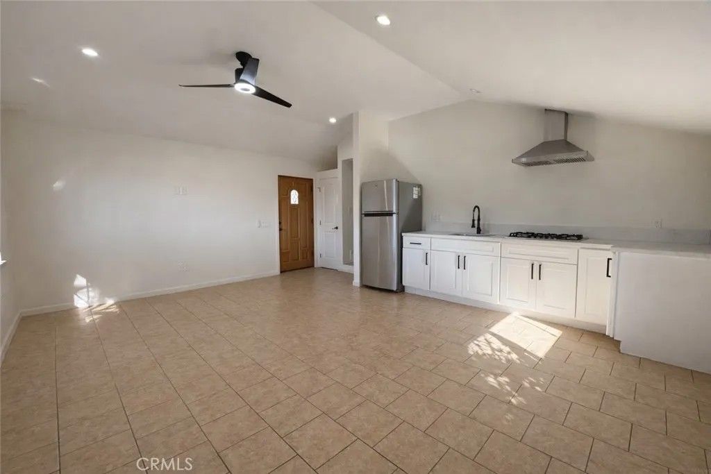 Photo of 7804 Loma Verde Avenue, Canoga Park, CA 91304 (MLS # SR26026909)