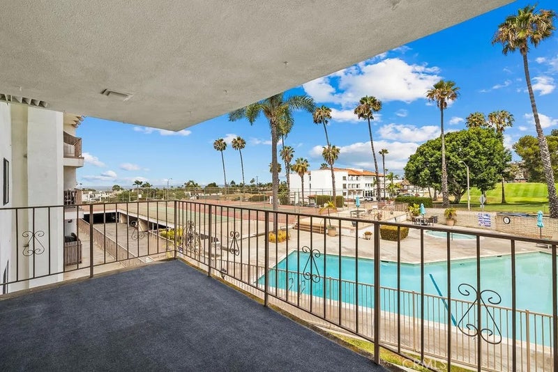 2501 S El Camino Real 206