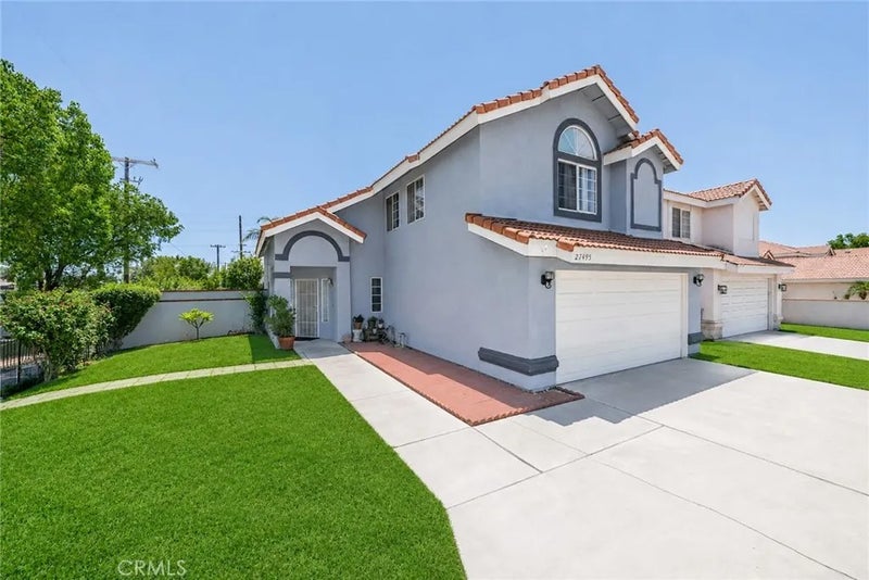 27495 Silverberry