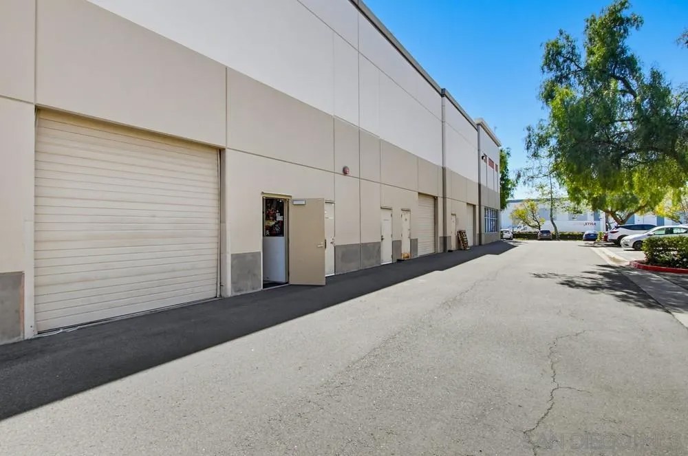 1568 Lancaster Point Way