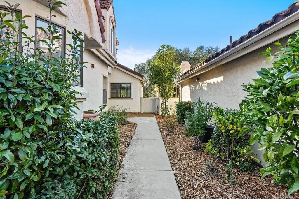 2533 Holly Valley Drive