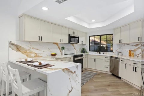 Photo of 2533 Holly Valley Drive, Vista, CA 92084 (MLS # NDP2600396)