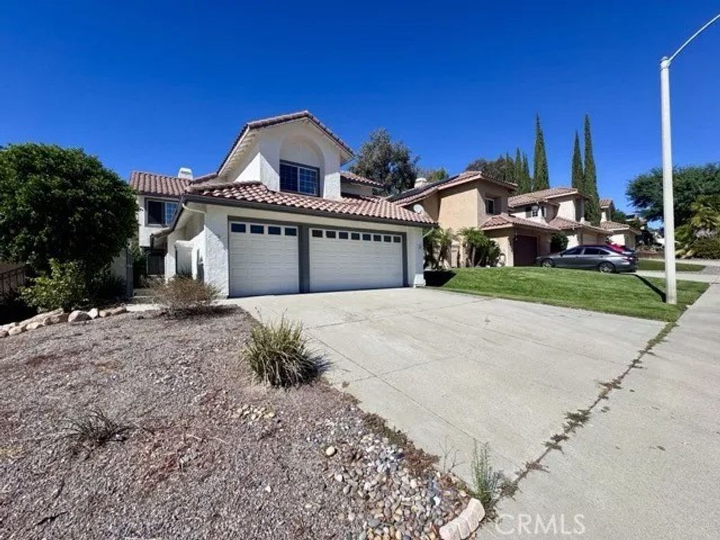 Photo of 39961 Temecky Way, Murrieta, CA 92562 (MLS # SW25222538)
