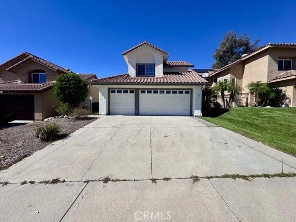Photo of 39961 Temecky Way, Murrieta, CA 92562 (MLS # SW25222538)
